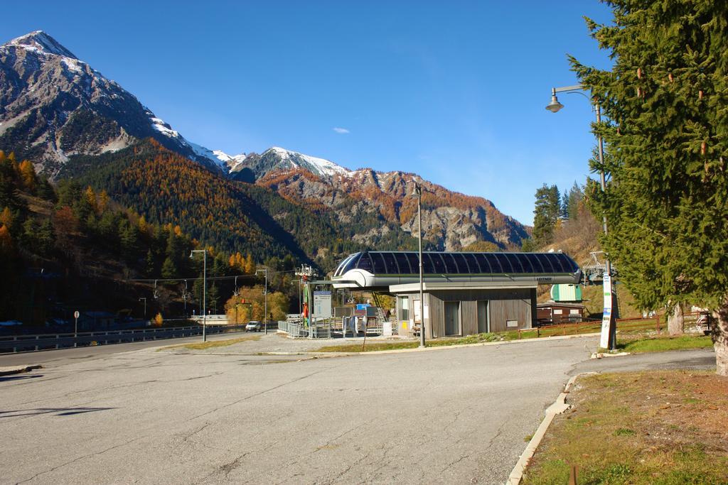 Готель Olympic Mountains Чезана-Торинезе Екстер'єр фото